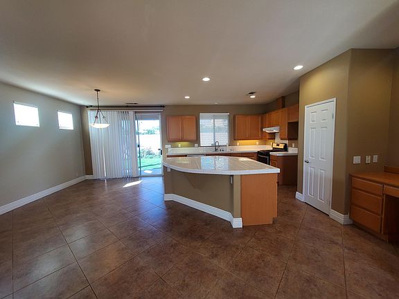 5th image of 47377 Harbour Lights Ln
