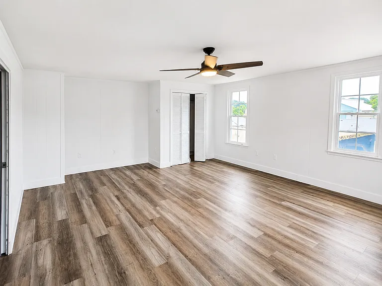 313 E King St #3 — Photo 4