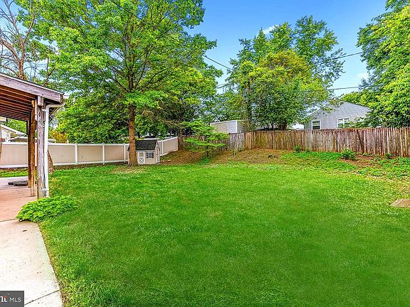 3rd image of 2804 Stonybrook Dr