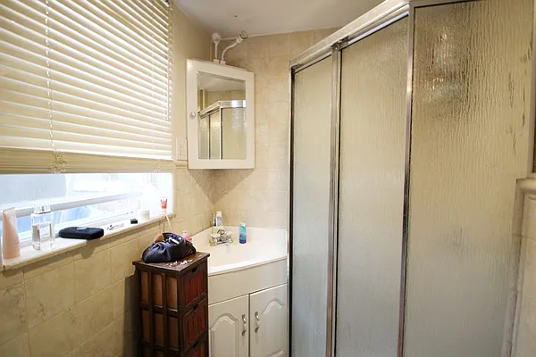 Rented by Bold New York | media 20