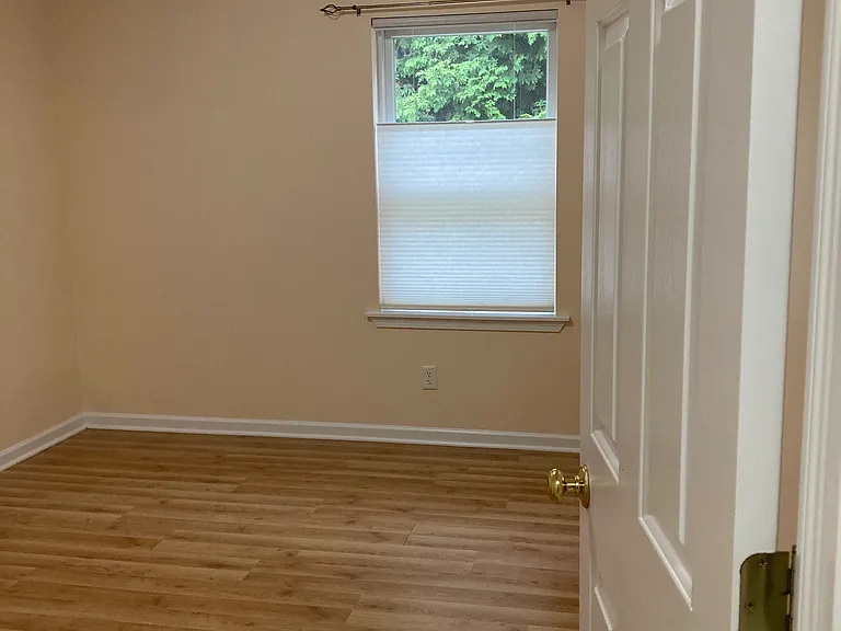 Stonefield Dr — Photo 15