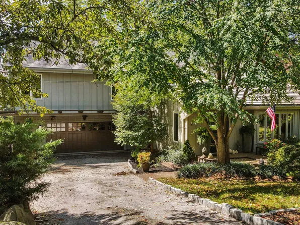 204 Crestline Dr, Kennett Square, PA 19348