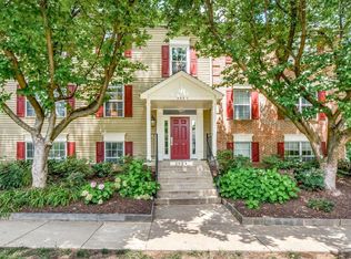 3804 Green Ridge Ct APT 101, Fairfax, VA 22033