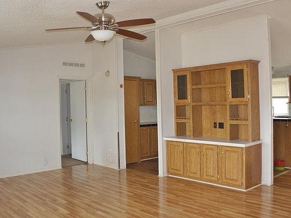 2nd image of 322 Sparkman Dr
