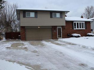 4081 Cherokee Trl, Brunswick, OH 44212