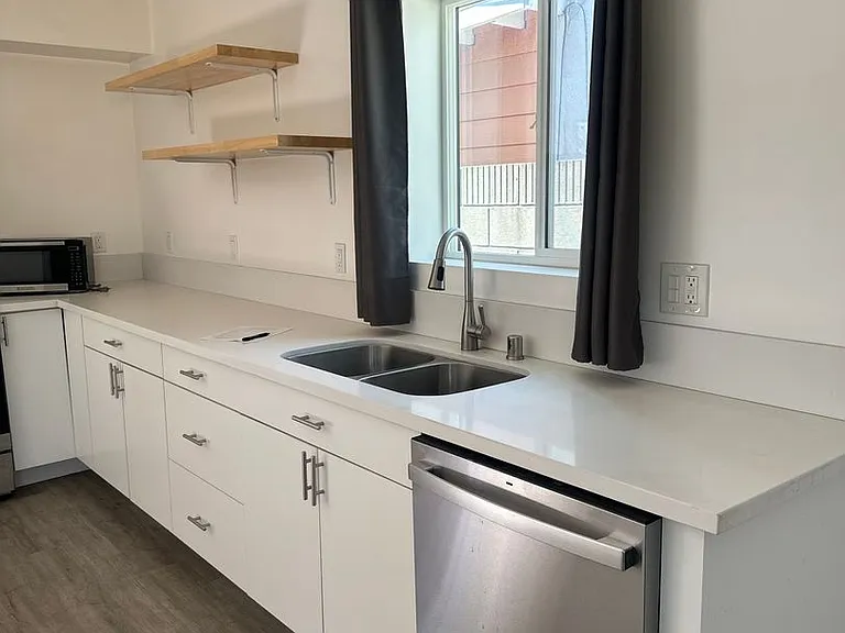 6529 Walnut Ave — Photo 6