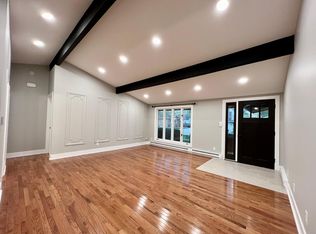 515 South St, Lockport, IL 60441