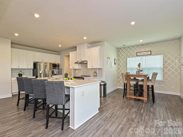 10016 Bowtie Ln, Huntersville, NC 28078