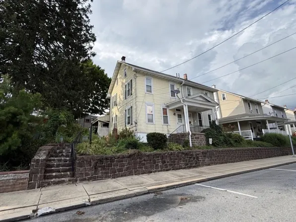 23 E Mohn St, Mohnton, PA 19540