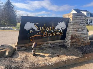56365 Sylvan Meadows Ln, Bristol, IN 46507