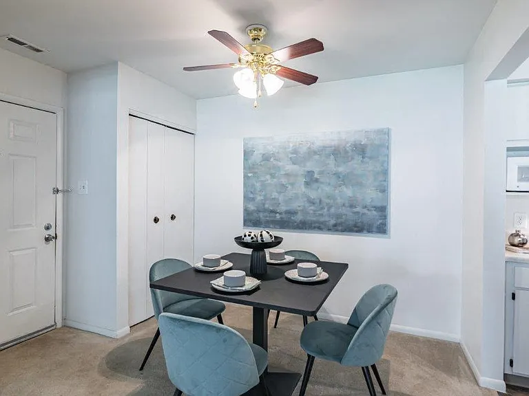 The Landings Apartment Homes — Photo 10