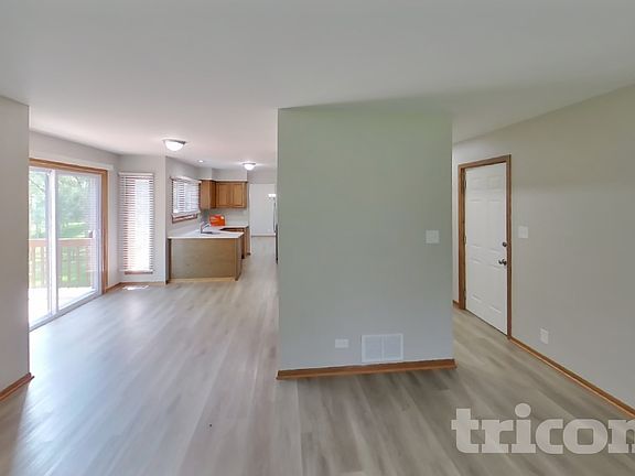 3rd image of 5004 Lake Dawnwood Dr