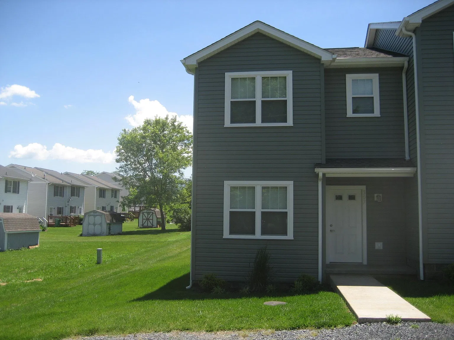 2 bed, 1.5 bath, 1120 sqft, $1,575 — Photo 1