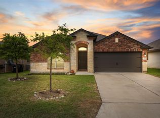105 Plata Ln, Jarrell, TX 76537