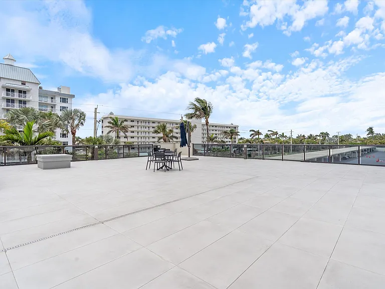3115 S Ocean Blvd #302 — Photo 28
