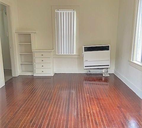 3rd image of 4220 S Hoover St #4220