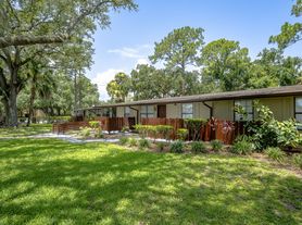 Camellia Court Apartments