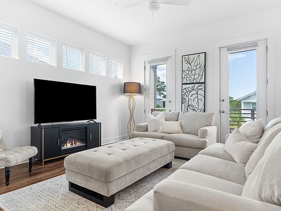 5th image of 295 Grande Pointe Cir