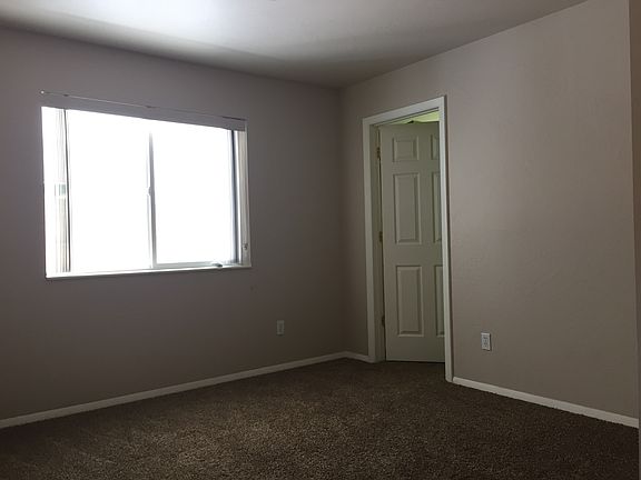 Lower bedroom