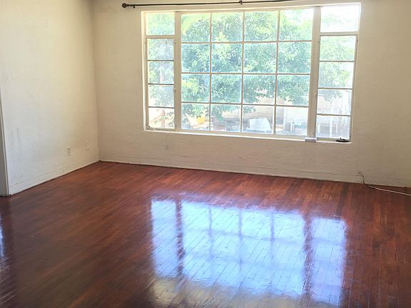 2nd image of 716 W Court Ave