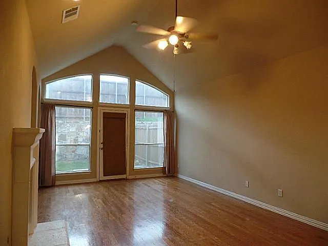 7112 Jessup Ct — Photo 7