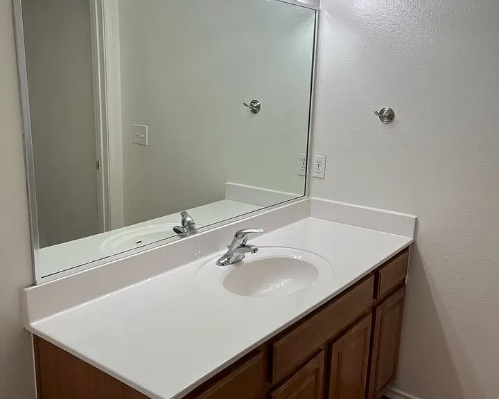 6914 Meador Ave #B — Photo 3