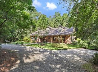 199 Silk Lady Ln, Madisonville, LA 70447