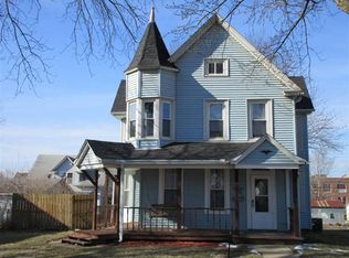 1409 N 8th St, Burlington, IA 52601