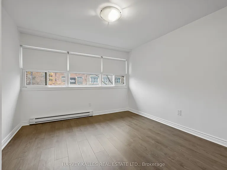 353 Queen St W #10 — Photo 15
