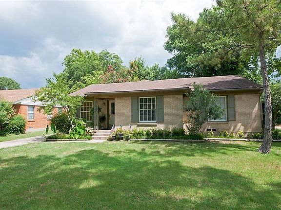 2nd image of 10112 Northlake Dr