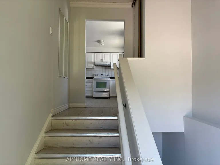 70 Micmac Cres — Photo 14