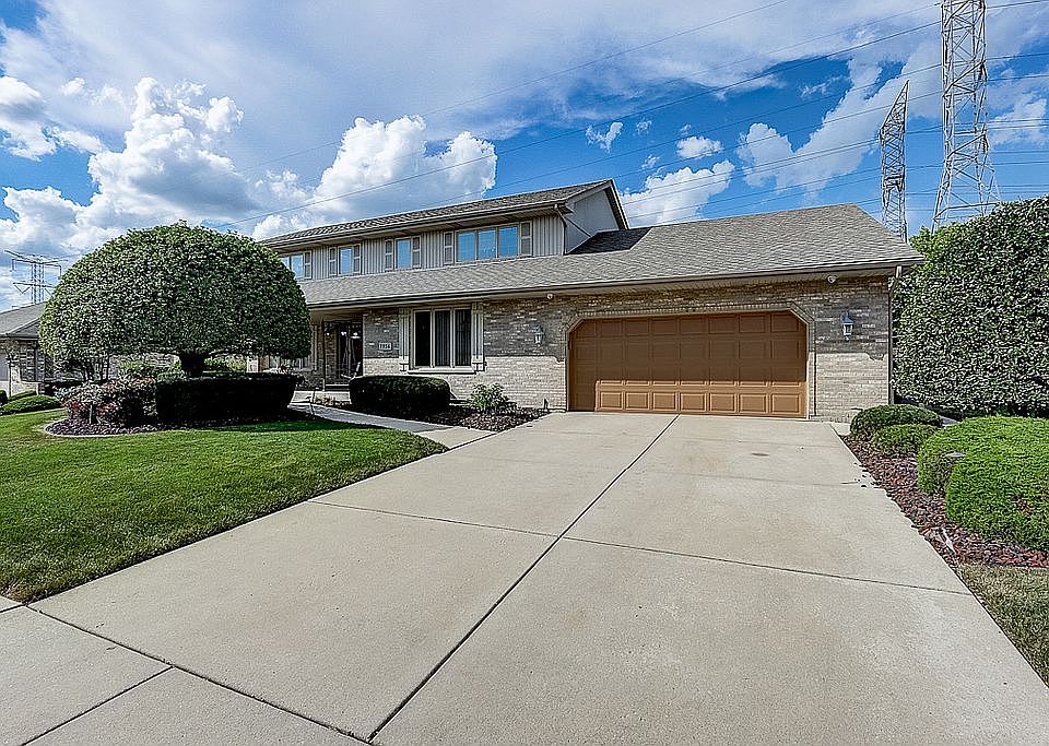 1st image of 7956 Binford Dr
