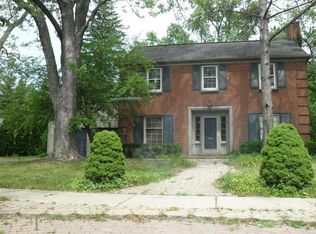 18540 Hillcrest St, Franklin, MI 48025