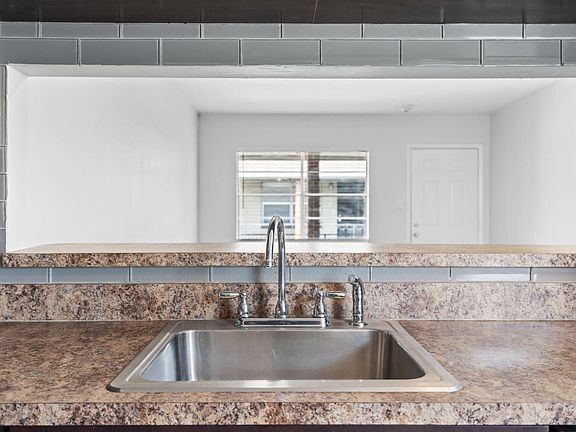 4th image of 121 Danube Ave APT 205