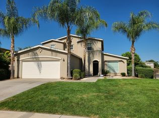 1205 Harriman Ave, Dinuba, CA 93618
