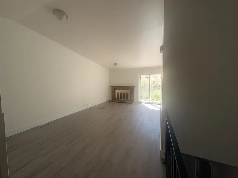 5750 S Dynasty Oaks Cir W — Photo 9