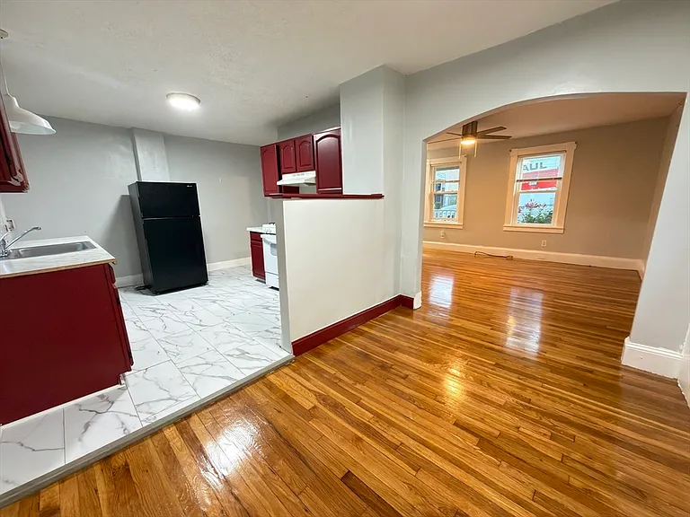47 Cedar St #1 — Photo 10
