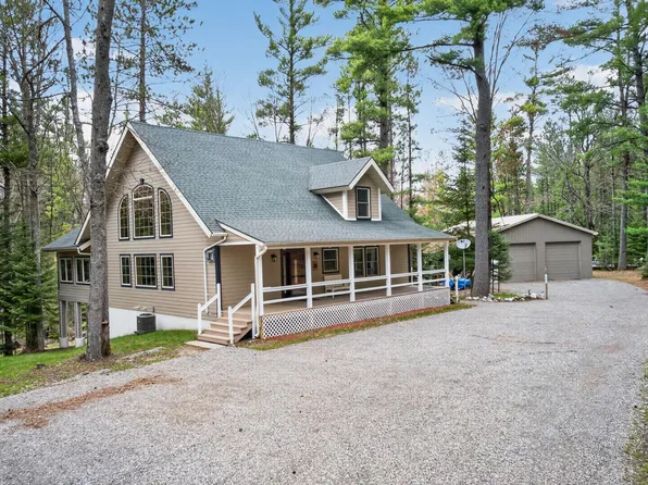 3935 Tara Ln, Grayling, MI 49738