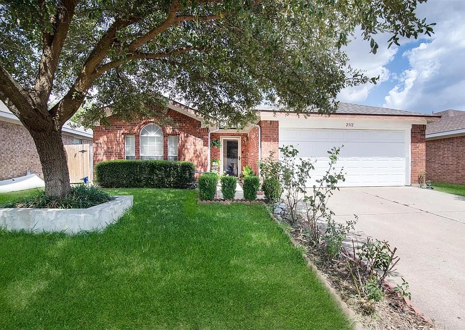 1st image of 2312 Cap Rock Ln