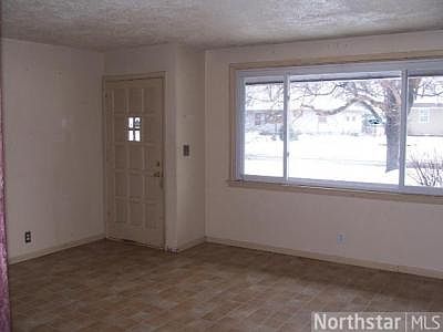 4th image of 5808 Regent Ave N