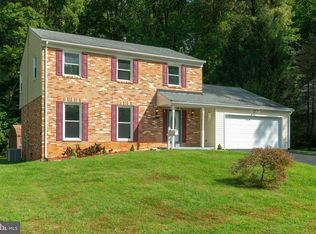 8712 Nero St, Annandale, VA 22003