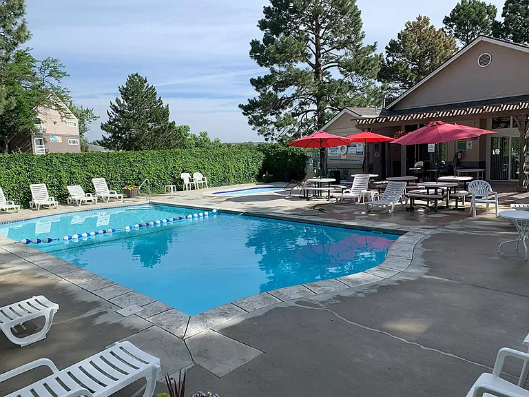 The Pines Apartments — Photo 6