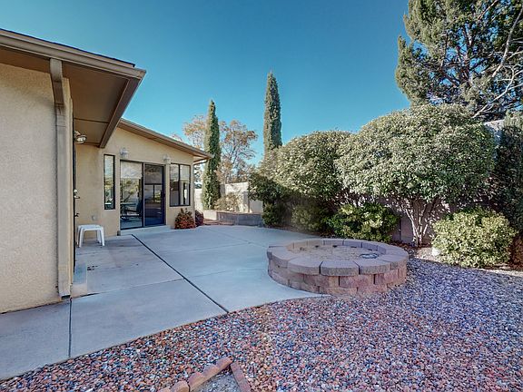 4th image of 8813 Joli Ct NE