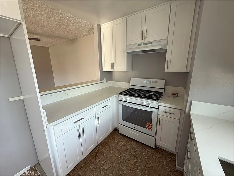822 E Lomita Ave #5 — Photo 8