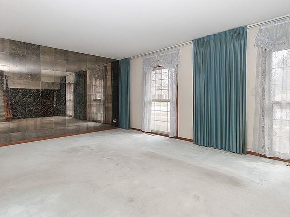4th image of 1602 S Kennicott Ave