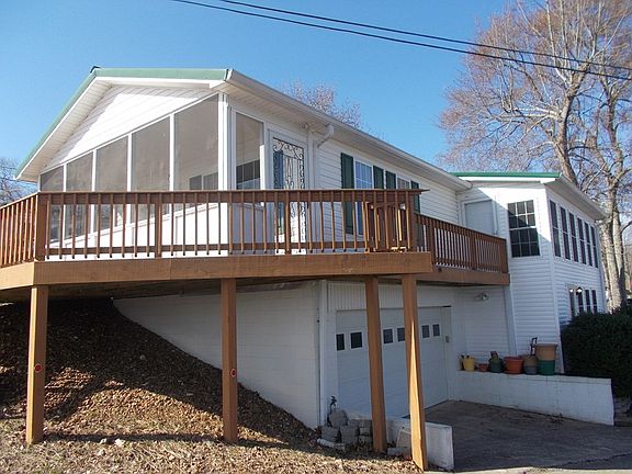 3rd image of 64 Beaverdam Lodge Cir