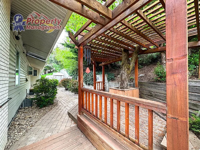 2624 N Hillway Dr — Photo 38