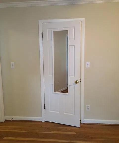 986 Greenwood Ave NE #7 — Photo 2