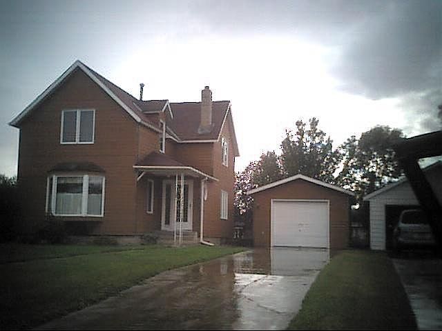 2nd image of 471 Cemetery St