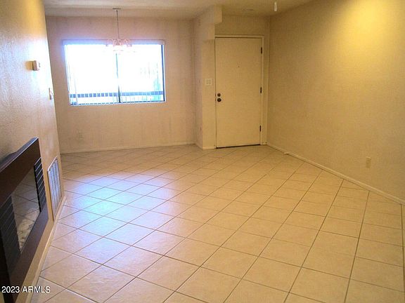 4th image of 12222 N PARADISE VILLAGE Parkway #305